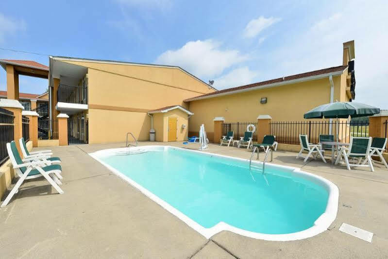 Quality Inn & Suites CartersvilleCartersville  Kültér fotó